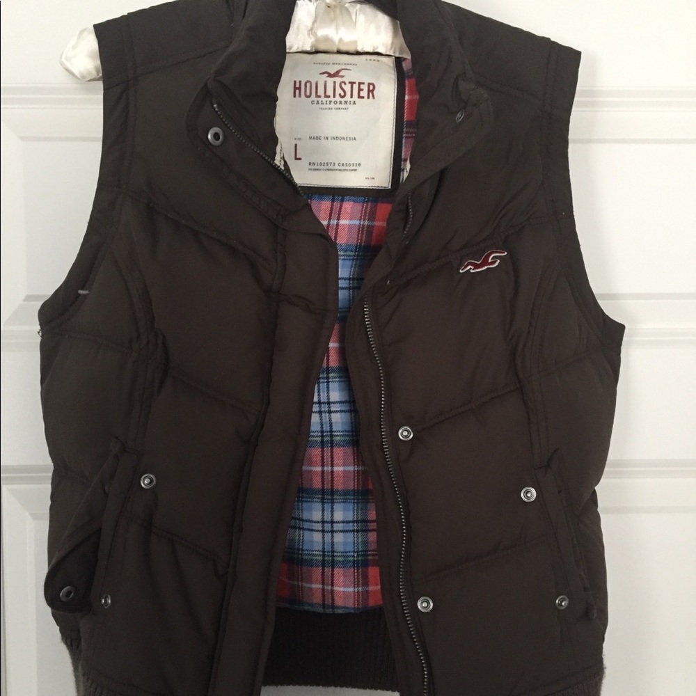 Hollister vest